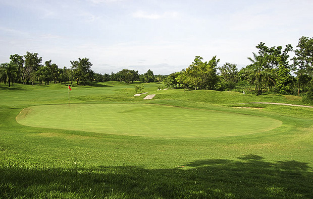 Another green at Lakeview Resort & Golf Club, Hua HIn