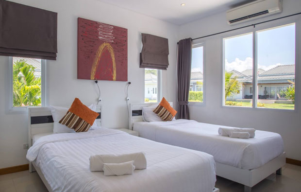 Black Mountain Golf Resort 2-bed Villa Bedroom