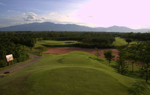Mae Jo Golf Resort